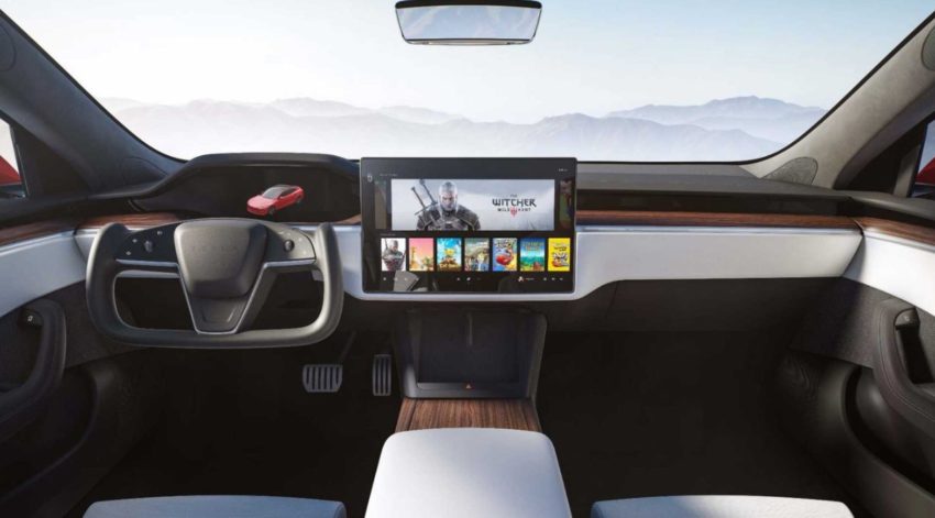 テスラモデルSの車内画像